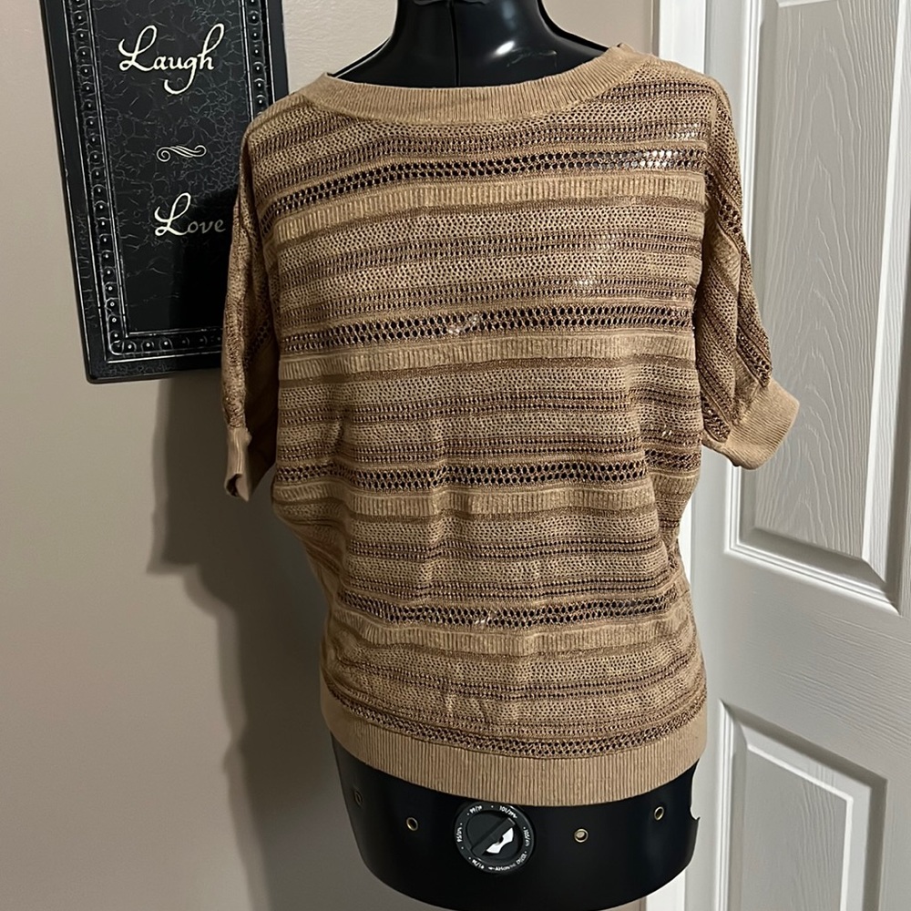 Express Top. Short Sleeve. Size Small